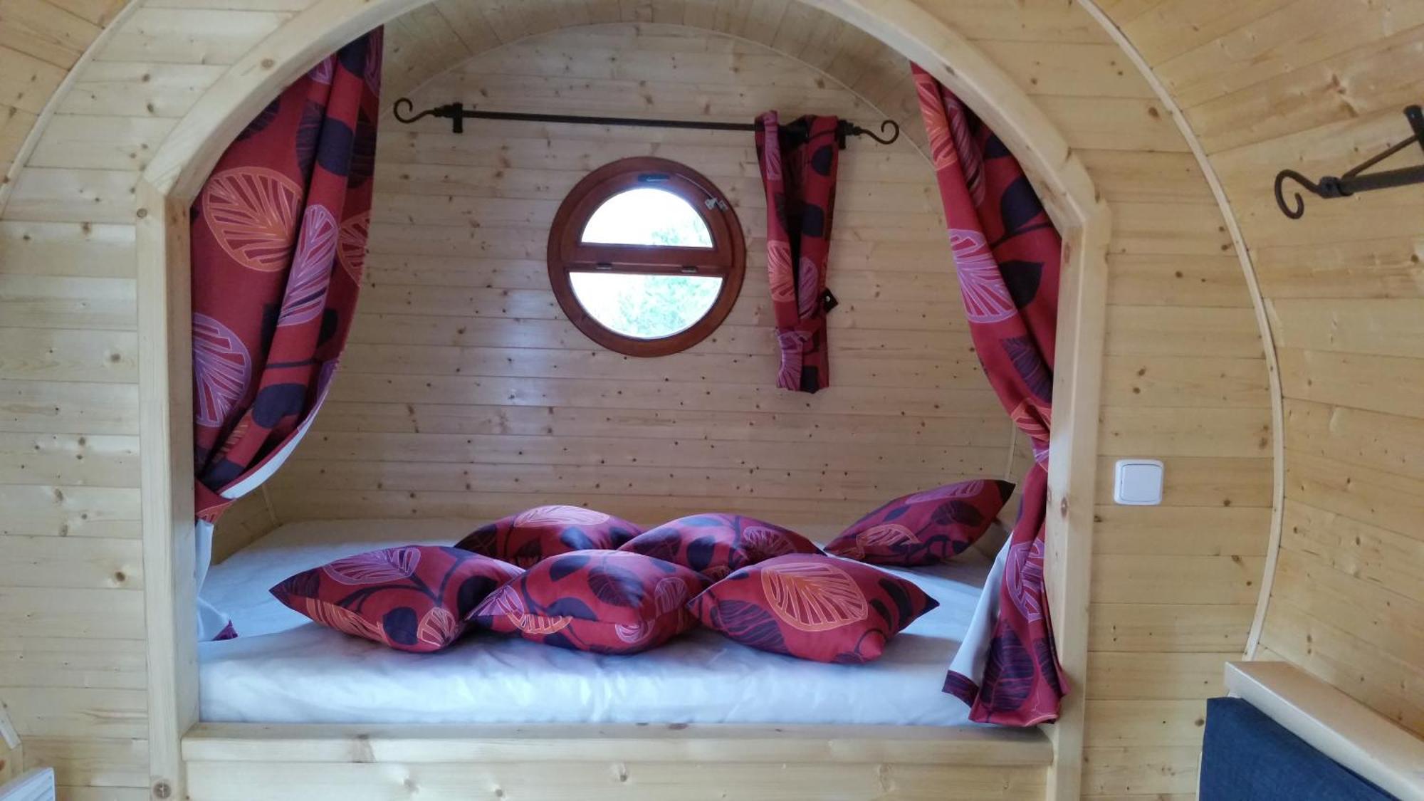 Camping De La Pelouse Jaulny Стая снимка