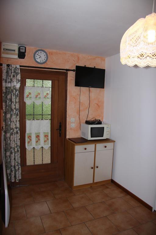Camping De La Pelouse Jaulny Стая снимка