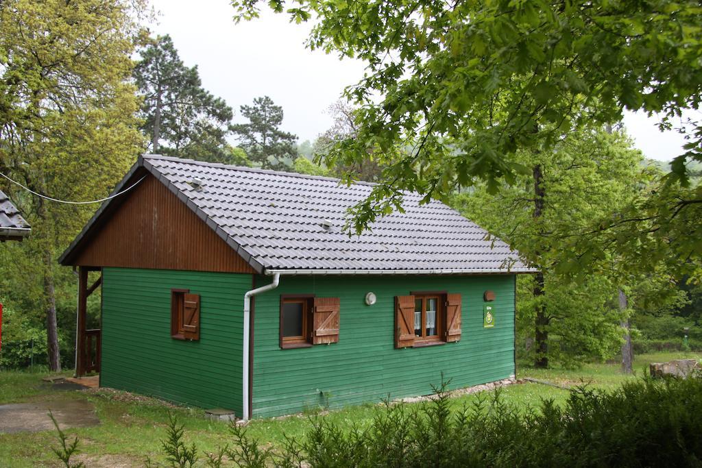 Camping De La Pelouse Jaulny Стая снимка